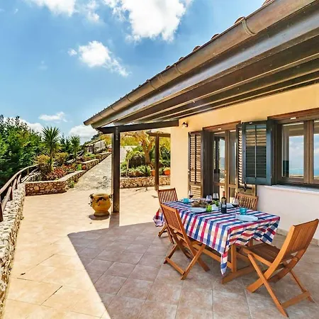 Villa Claudia *